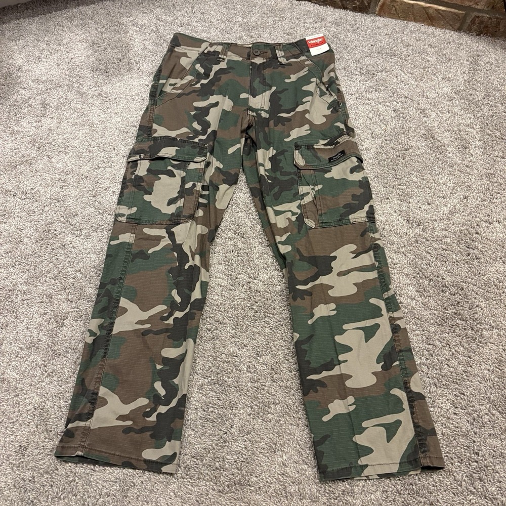 NEW Wrangler Authentics regular Fit Cargo Pants Pockets NEW WITH TAGS Workwear